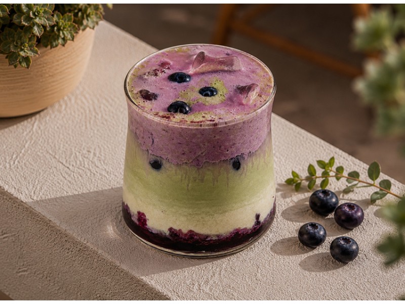 Ice Blueberry Matcha Latte