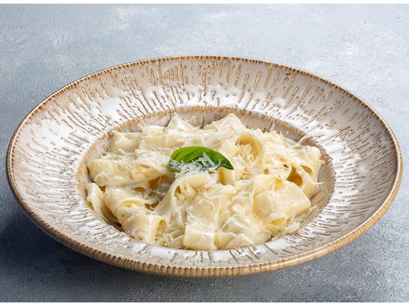 Fettucini Alfredo (Sade)
