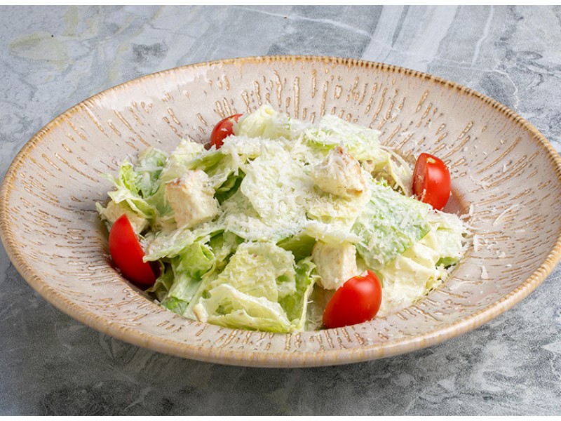 Klasik Sade Sezar Salata