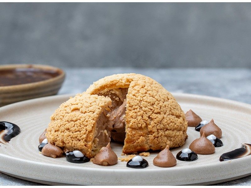 Chocolate Cream Puff
