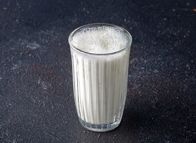 Ev Yapımı Sade Ayran